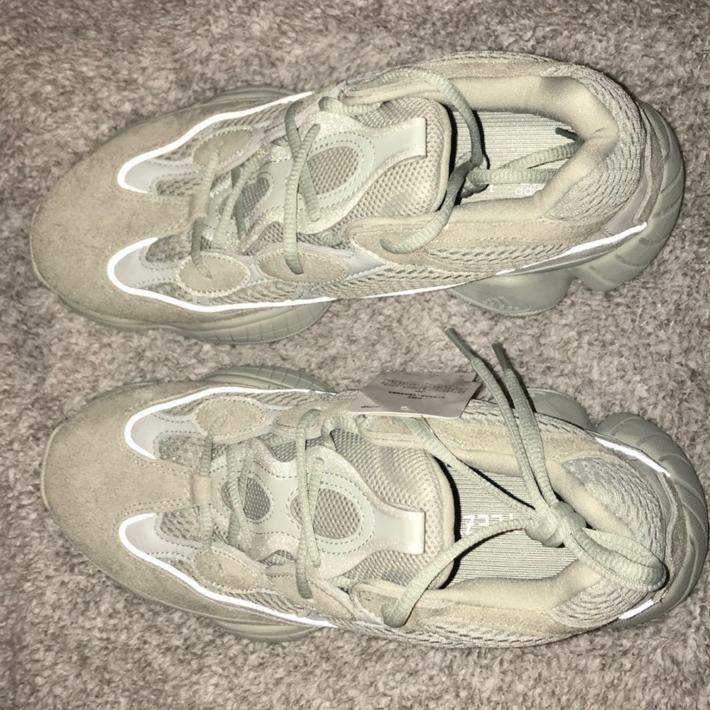 Yeezy 500 Salt - Picture 1 of 5